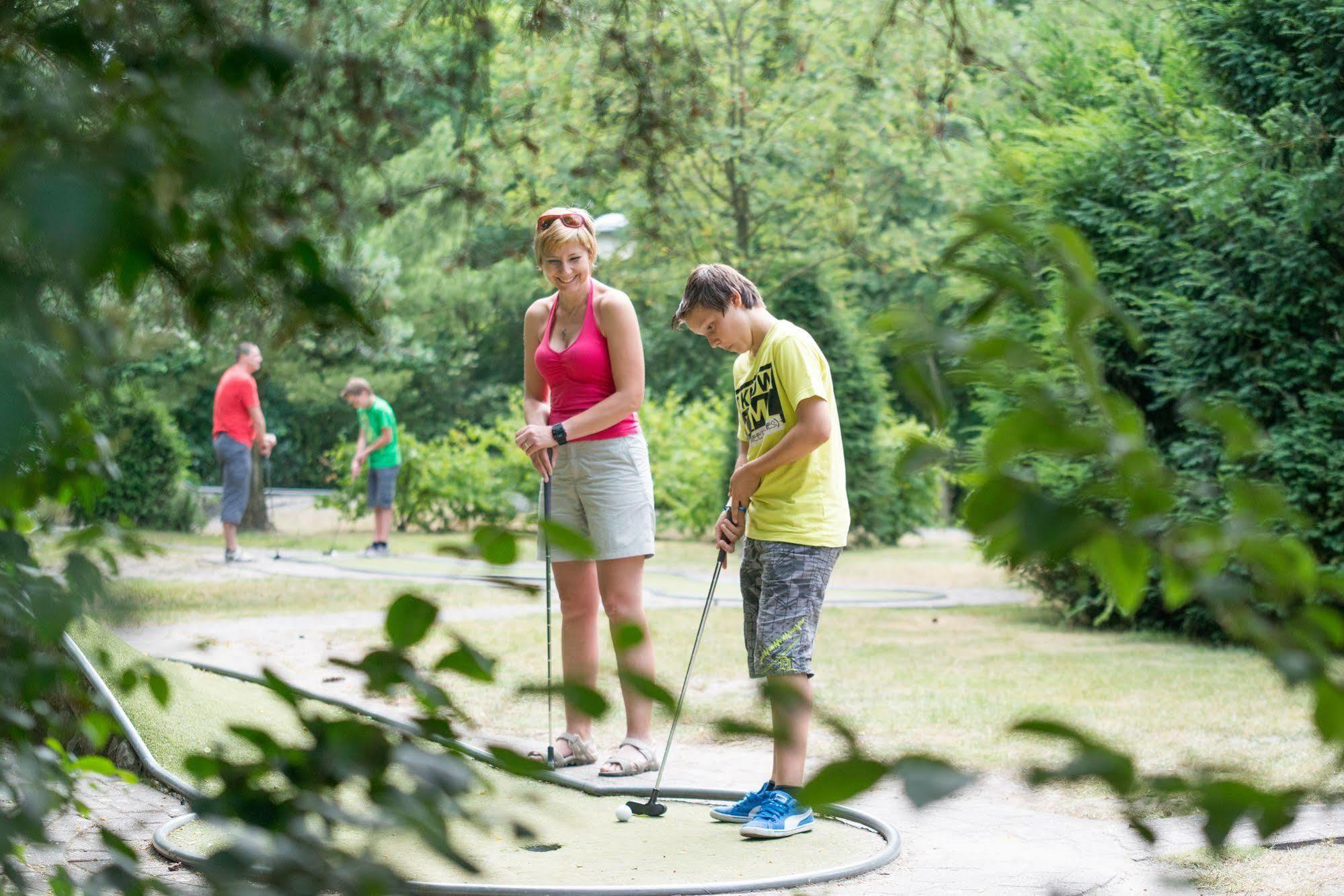 Sunparks Kempense Meren Hotel Мол Екстериор снимка